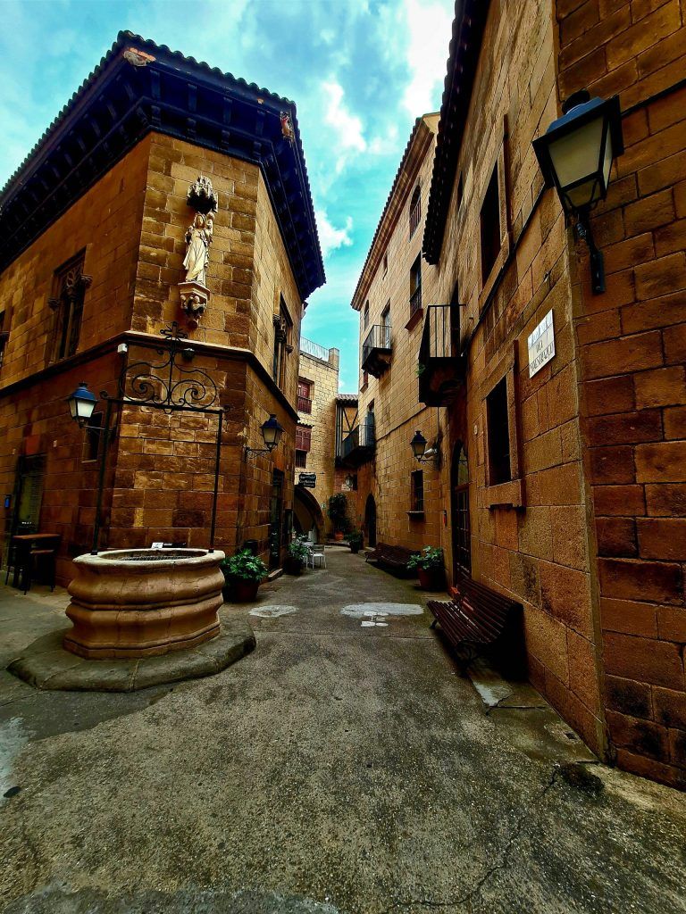 poble espanyol en barcelona